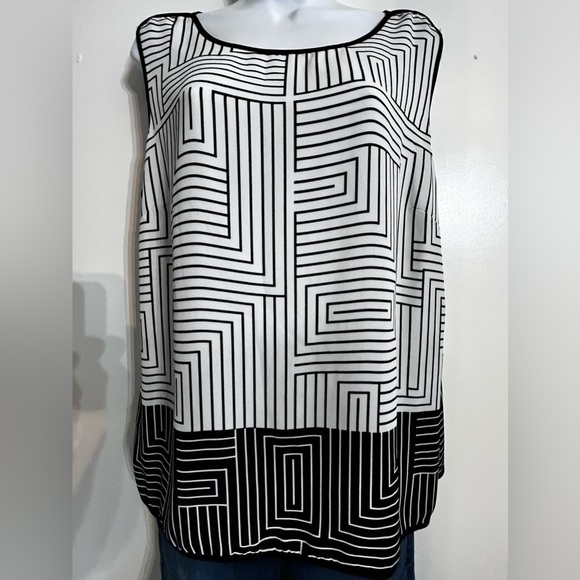 Tommy Hilfiger Tops - Tommy Hilfiger Black White Sleeveless Top tag missing L/XL 22 in pit to pit